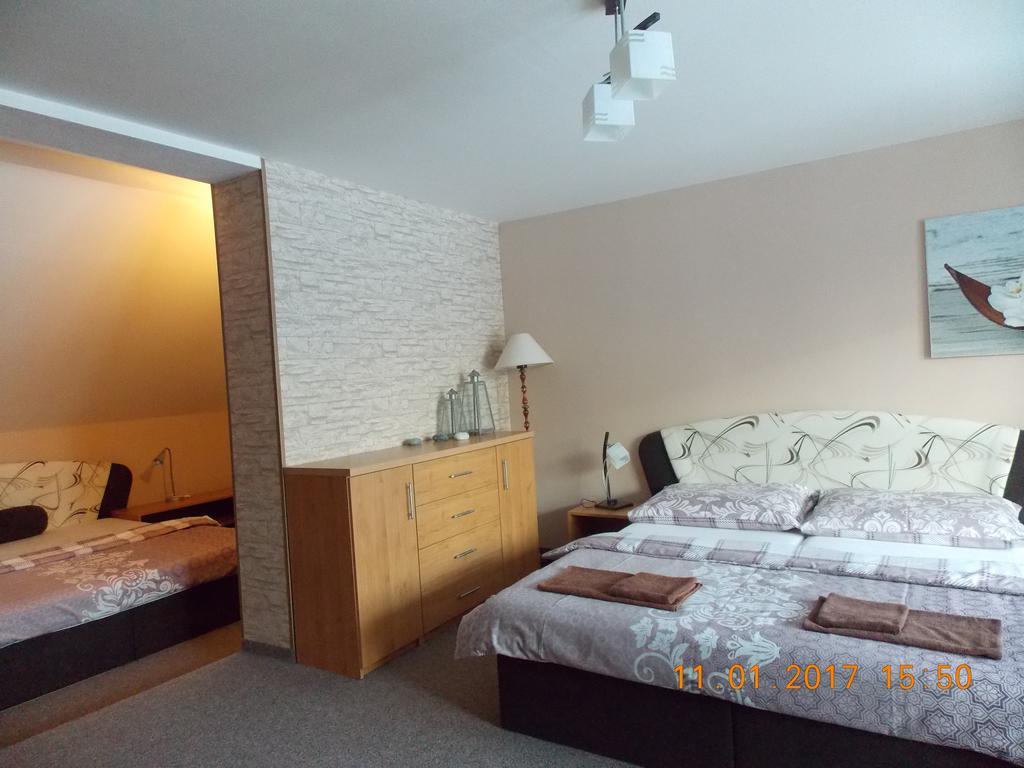 Apartman Jas Liptovský Mikuláš Dış mekan fotoğraf