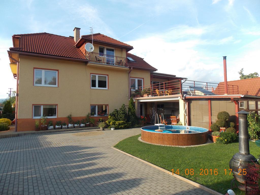 Apartman Jas Liptovský Mikuláš Dış mekan fotoğraf